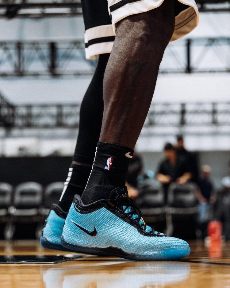 詹姆斯晒LeBron 24训练照 确认第24代正代战靴已在路上